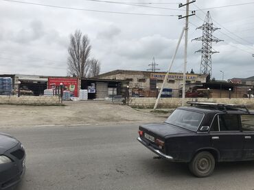 Binalar: Sumqayıt şəhərində 900 kv.m sahəsi olan və 1hektar torpaq sahəsinüə — 23