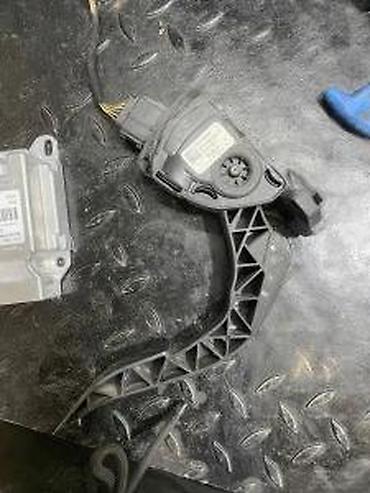 alternator cena: AUDI A6 A7 8 DELOVI PEDALA GASA 8K1823523A | audi vw delovi ALTINA — 4