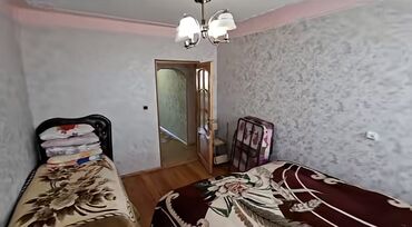 Otaqların satışı: Satılır: Mənzilin giriş hissəsi və dəhlizi - Geniş, işıqlı dəhliz — 10