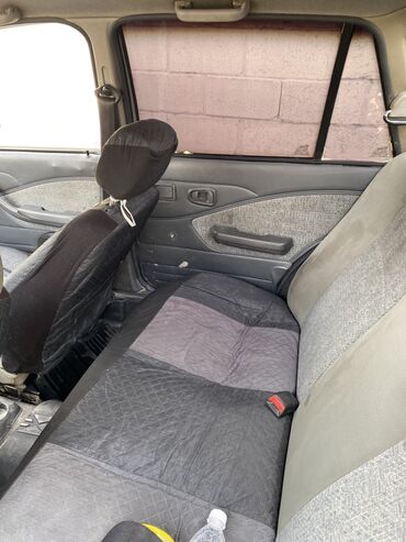 цена домкрата для легкового автомобиля: Daewoo Nexia: 2004 г., 1.5 л, Механика, Бензин, Седан