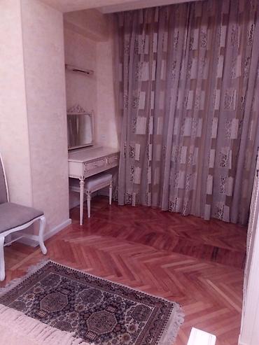 səbail rayon: Səbail rayonu, Sahil metrosunun yaxınlığı, Hökumət Evinin yanında — 6