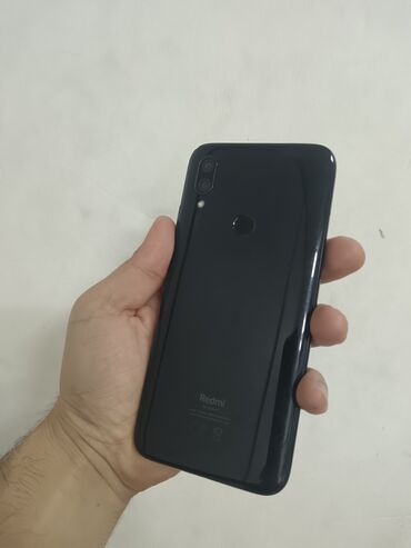 Peugeot: Xiaomi Redmi 7, 64 ГБ, цвет - Черный, 
 Гарантия, Отпечаток пальца, Две SIM карты