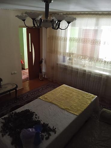 Продажа коттеджей и домов: 3 комнаты, 52 м², 2 соток, Бишкек, Собственник — 15