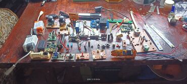 Kompüter ehtiyyat hissələri: Elektronika üçün müxtəlif ehtiyat hissələri və modul dəsti Tərkibdə