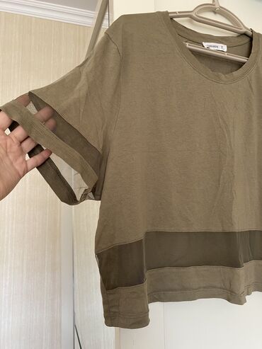 Futbolka və maykalar: Koftanın ölçülər 38-M. L-40 Bədənlərə uyğundu. Materalı əla təzə — 10