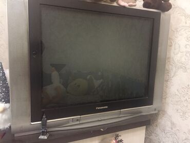 за сколько можно продать старый телевизор: Продаю два телевизора рабочие. Писать вотсап