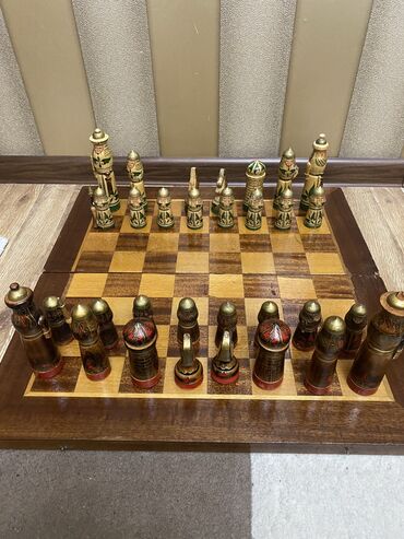шахматы деревянные: Продаю шахматы деревянные лакированные красивые