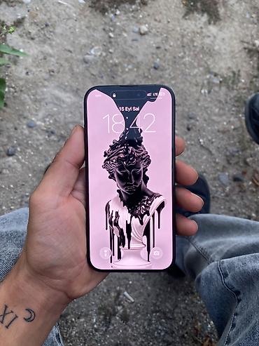 iphone 15 2 el: IPhone 15 Pro, 128 GB, Black Titanium, Barmaq izi, Simsiz şarj — 3