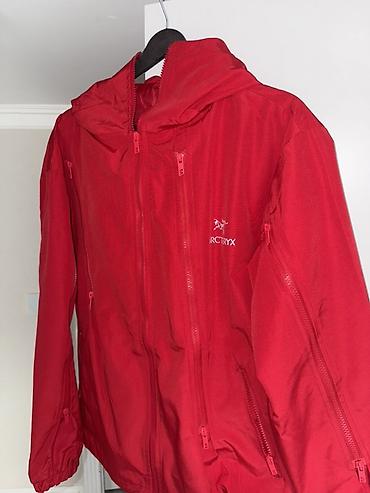 куртка mango: Куртка Arc’teryx, красная, с капюшоном Новая❗️❗️❗️|качество фотографий — 3