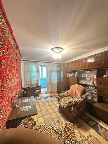 иссык куль недвижимость: 3 комнаты, 60 м², 104 серия, 1 этаж, Старый ремонт