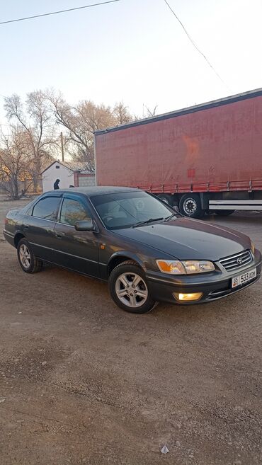 Toyota: Toyota Camry: 2000 г., 2.2 л, Автомат, Бензин, Седан