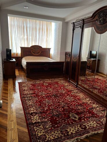 Uzunmüddətli kirayə mənzillər: Nəsimi rayonu, 8 noyabr metrosu, 3 otaq, 17/11 mərtəbə 140 kv tam — 8