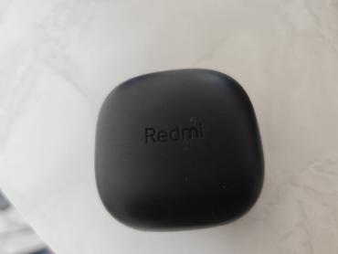 apple studio: Беспроводные наушники-вкладыши, Xiaomi, Redmi Buds, Б/у — 2