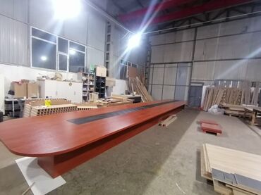 Sifarişlə ofis dəst mebeli: Mebel istehsalı və quraşdırma xidməti - Ofis masaları: İki rəngli — 105