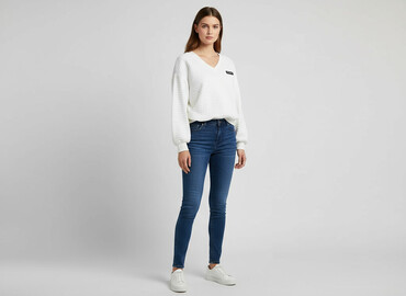 bluza damska z kapturem reserved: Women`s sweatshirt, size L