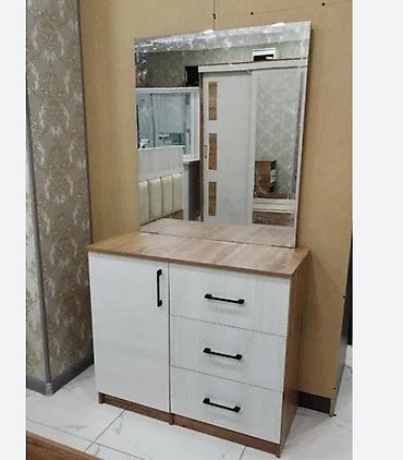 Yeni, Güzgülü