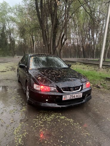 Honda: Honda Accord: 1999 г., 2 л, Механика, Бензин, Седан