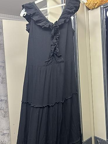 Qara rəngli qadın paltarı - Stil: Bohem/romantik, geniş kəsim - Boy lalafo.az -da Qara rəngli qadın paltarı - Stil: Bohem/romantik, geniş kəsim - Boy