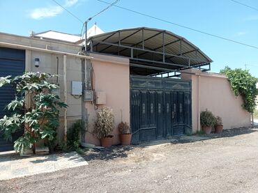 heyet evleri bakida: Zığ qəs. 5 otaqlı, 180 kv. m, Kredit var, Orta təmir