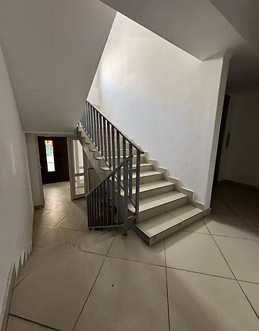 Паркинги: Сдается 1 ком в ЖК Тумар — 5