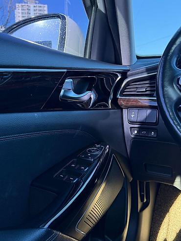 Kia: Kia K7: 2019 г., Газ — 16