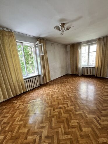 Продажа квартир: 1 комната, 30 м², Сталинка, 2 этаж, Старый ремонт