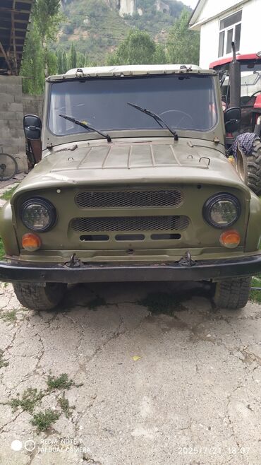 домкраты бу: УАЗ-469 4x4, тентованный. Раднй краска бес шпаклевка сотка двигател