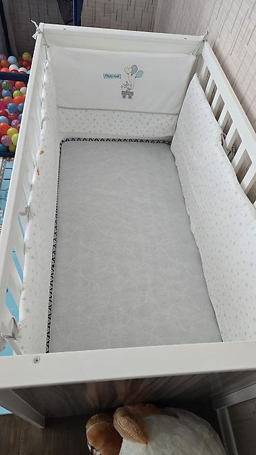 ot satisi: Oğlan və qız üçün, İşlənmiş, Dördbucaq, Beşik, Dəst ilə, Matras ilə, Yellənmə mexanizmsiz — 3