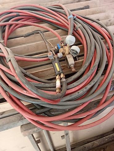 Строительное оборудование: Комплект для газовой резки и металлообработки Состав: - Баллон для — 3