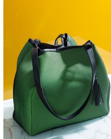 авто сумка: Сумка шопер,светло зелёного цвета.Цена окончательная !!!