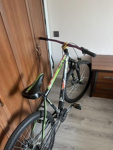 real gitara: Arxa tekerin kamerasi partlayip ve arxa tormozu xarabdi,REAL aliciya — 2