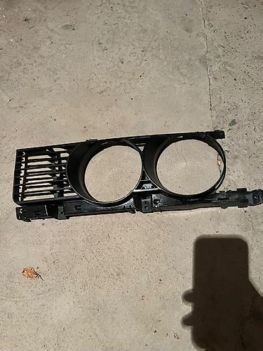 80 b4: Решетка радиатора BMW 1991 г., Новый, Аналог — 3