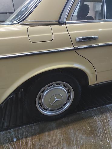 key maker: Mercedes-Benz W123: 1980 г., 2.3 л, Автомат, Бензин — 9
