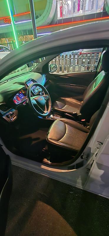 шевролет спарк: Chevrolet Spark: 2017 г., 1 л, Вариатор, Бензин, Хэтчбэк — 6