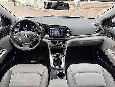 domkrat satisi: Hyundai Elantra: 0.2 l | 2018 il Sedan — 9