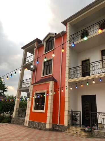 Günlük kirayə evlər: 150 kv. m, 3 otaqlı -da lalafo.az — 2 Günlük kirayə evlər: 150 kv. m, 3 otaqlı — 2