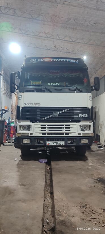 домкрат воздушный: Тягач, Volvo, 2000 г., Самосвал