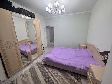 Спальные гарнитуры: Спальный гарнитур, Б/у, Двуспальная кровать, Самовывоз, Платная доставка, цвет - Бежевый — 1