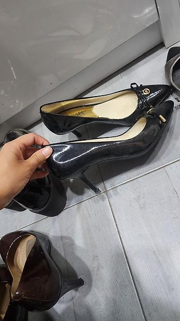 сумка лонгчамп: Туфли, 35, Michael Kors, Б/у, цвет - Черный — 3