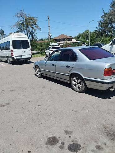 машина bwm: BMW 5 series: 1991 г., 2 л, Кол менен иштөөчү, Бензин, Седан — 7