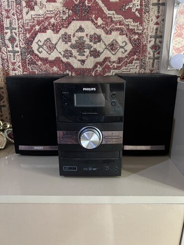 philips xenium 9@9w: Musiqi mərkəzi