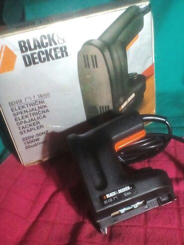 kreveti za decu sa ogradom: Elektricna heftalica,,Black&Decker,,profesionalna,malo