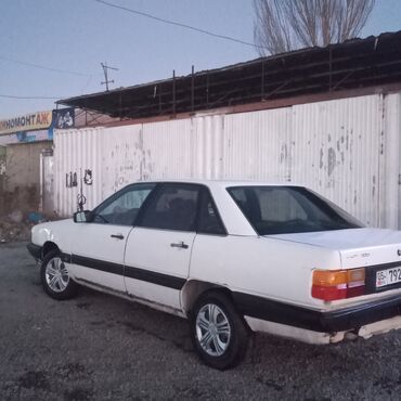 машины автомобили: Audi 100: 1986 г., 1.8 л, Механика, Бензин, Хэтчбэк