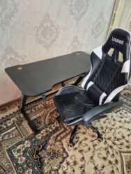 шкаф кухне: Игровой стол стул бренд (Legends) в хорошем состоянии стул