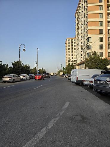 əmircan qəsəbəsi: Satılır obyekt 442 m², Dərnəgül m. 1 500 000 AZN 442 m² Sahə Obyekt — 2