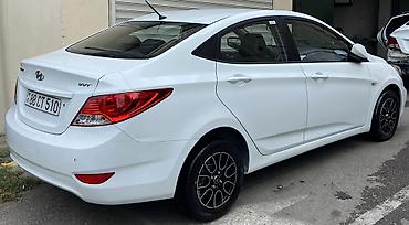 hyundai accent 2006: Hyundai Accent: 1.4 l | 2013 il Sedan — 3