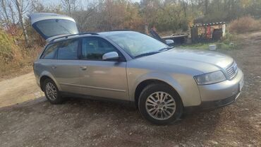 дом на колесо: Audi A4: 2003 г., 2 л, Механика, Бензин, Универсал