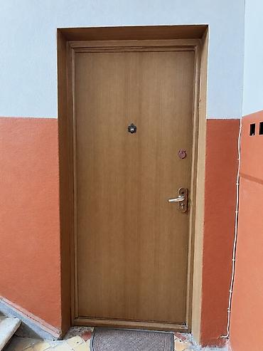 Təmir və tikinti: Blok qapisi satilir!! Elimyandi qiymete verirem — 2
