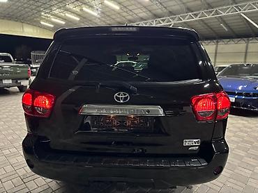 sequia: Toyota Sequoia: 2017 г., Автомат, Бензин, Внедорожник — 5