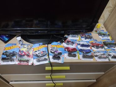 uşaq kuklası: Hot wheelsler satılır almaq istəyən 
Whatsapp: +